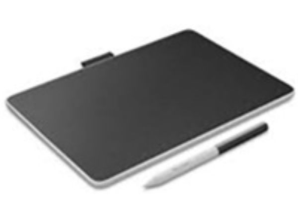 Imagen de Wacom One Medium - Digitalizador - 13.5 x 21.6 cm - cableado - USB-C, Bluetooth 5.1