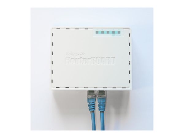 Imagen de MikroTik RouterBOARD hEX RB750Gr3 - Router - conmutador de 4 puertos - GigE